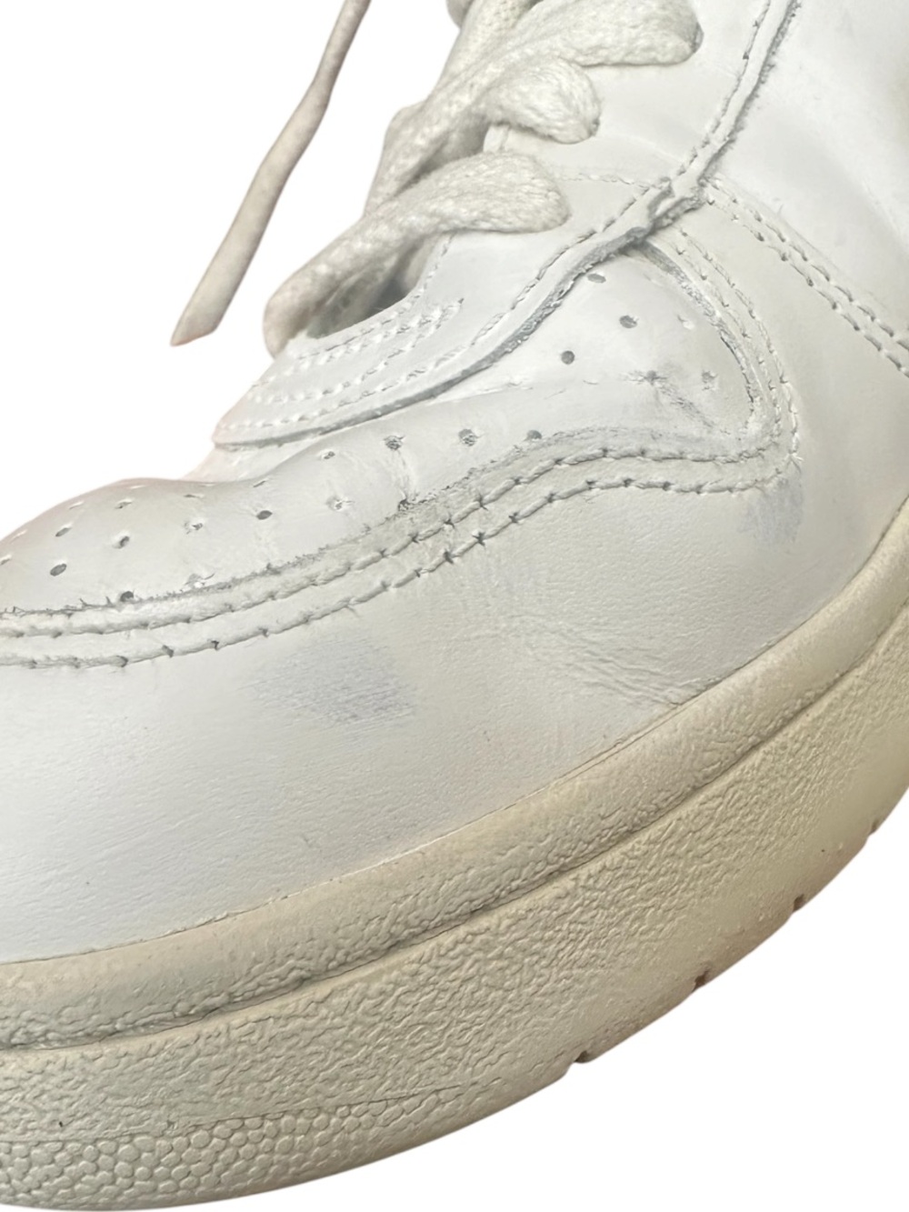 Veja V-10 White Leather Low Top Sneakers
Sustainable Shoes Size 7 - Picture 16 of 16